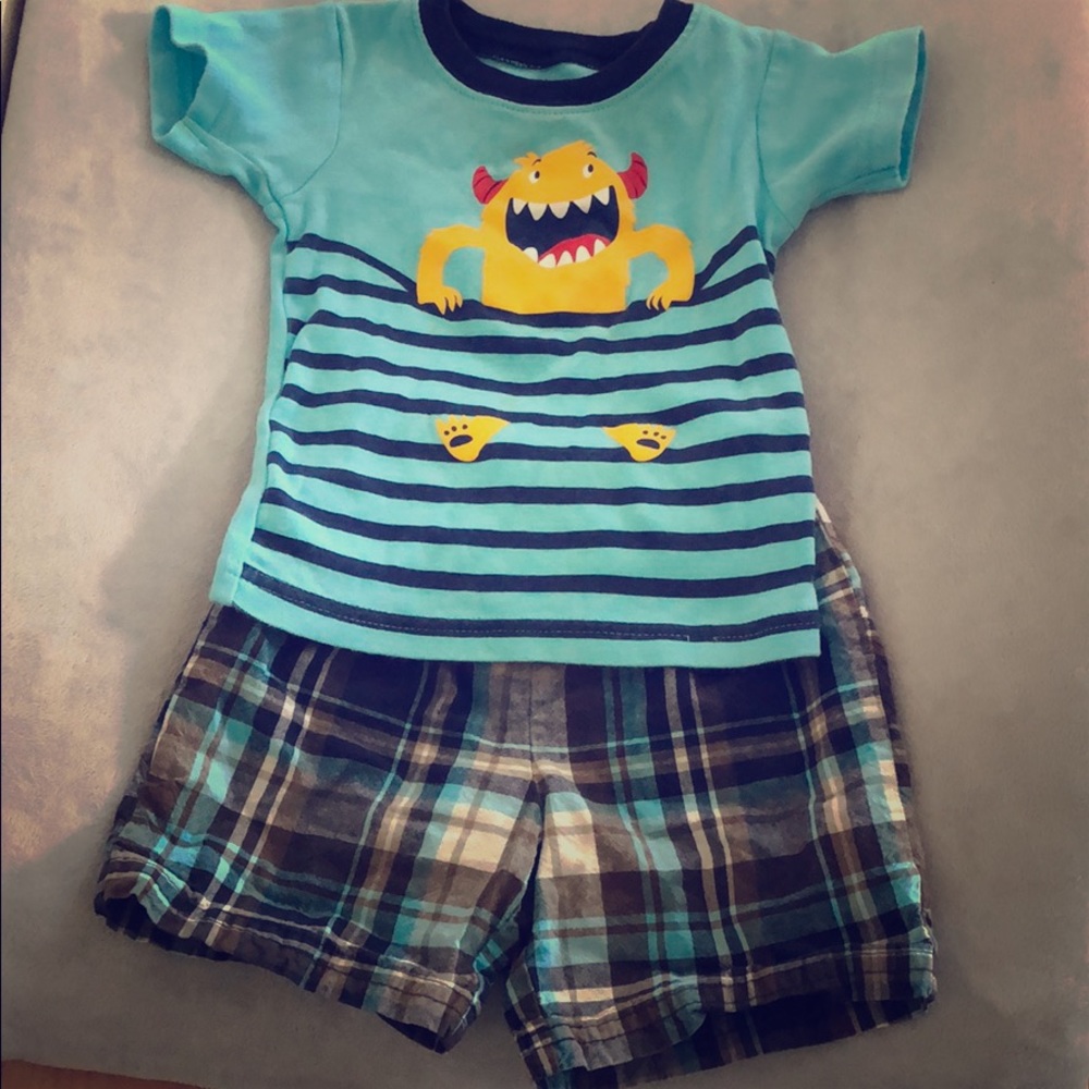 Carters Boys Shirt & Short set 18M